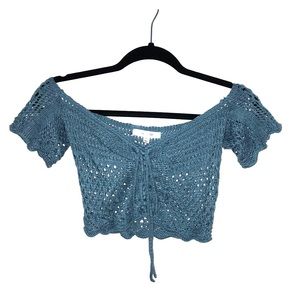Off-the-shoulder blue crochet crop top